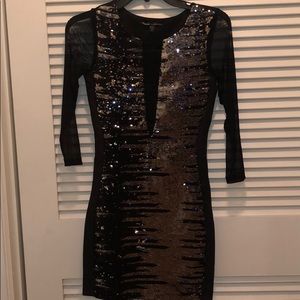 Bebe Mesh Sequin dress -XS